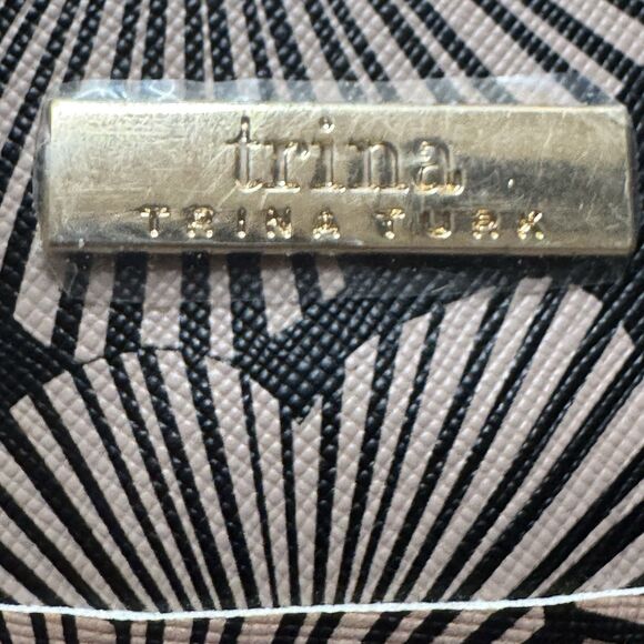 Trina Turk Hanging Toiletry Travel Cosmetic Bag Black Beige Floral Pink Lining - Picture 3 of 9